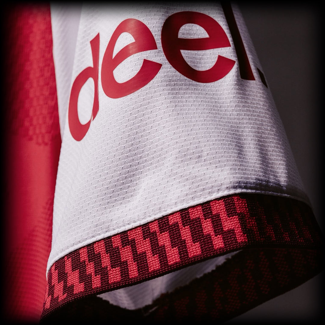 CHAMPIONS #26 Arsenal Home Women Soccer Jersey 2026/27