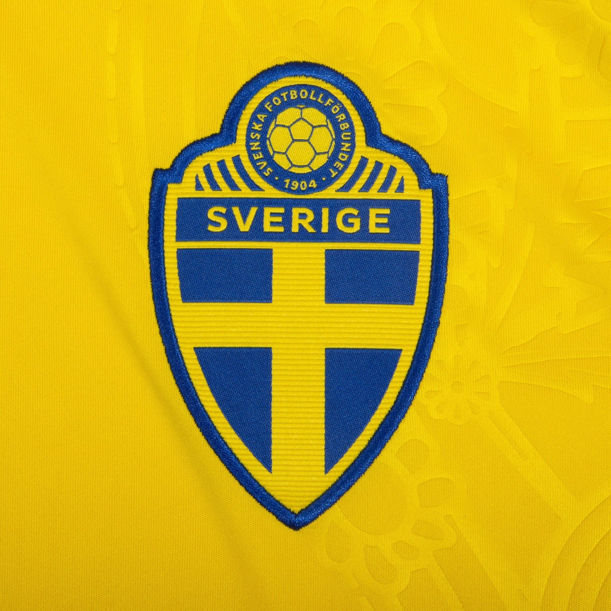 Sweden Home Lindelöf 3 Fan Jersey Shirt 2026-2027 World Cup
