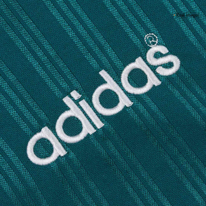 Retro Soccer Jersey Liverpool Away 1995/96
